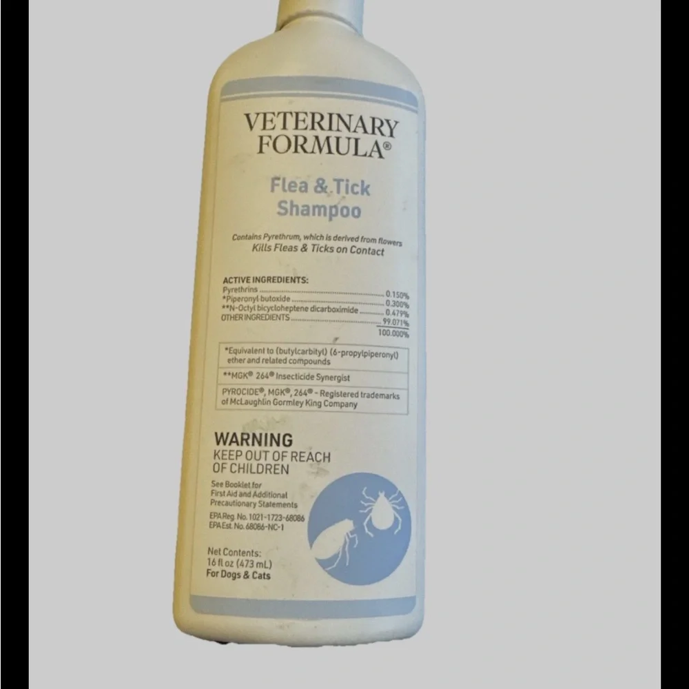 Dog Care Product Set with Flea Shampoo , Training Sprays and 50 Ear Wipes NEW